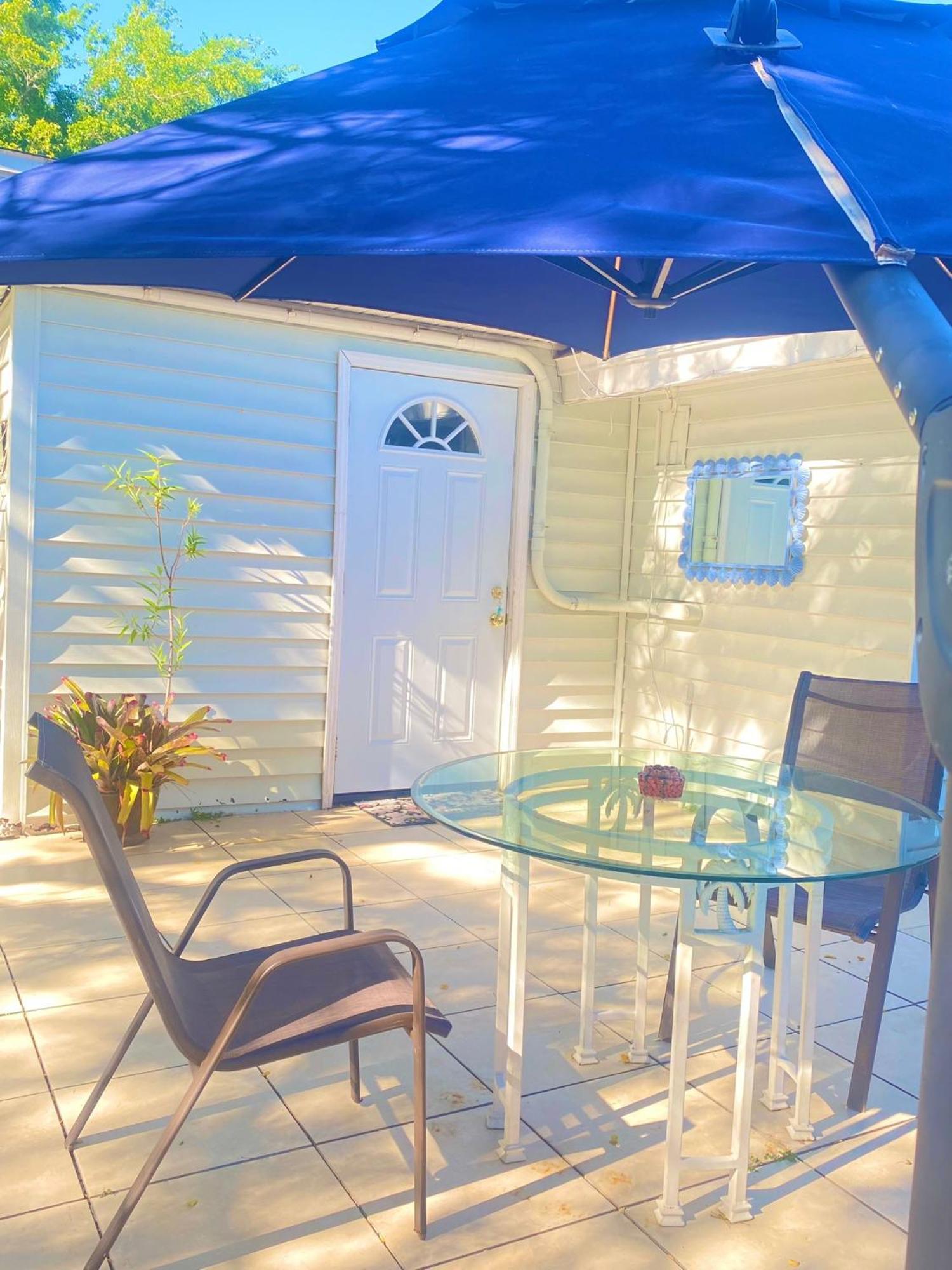 Cozy Studio Only 10 Minutes By Car Of Siesta Key 萨拉索塔 外观 照片